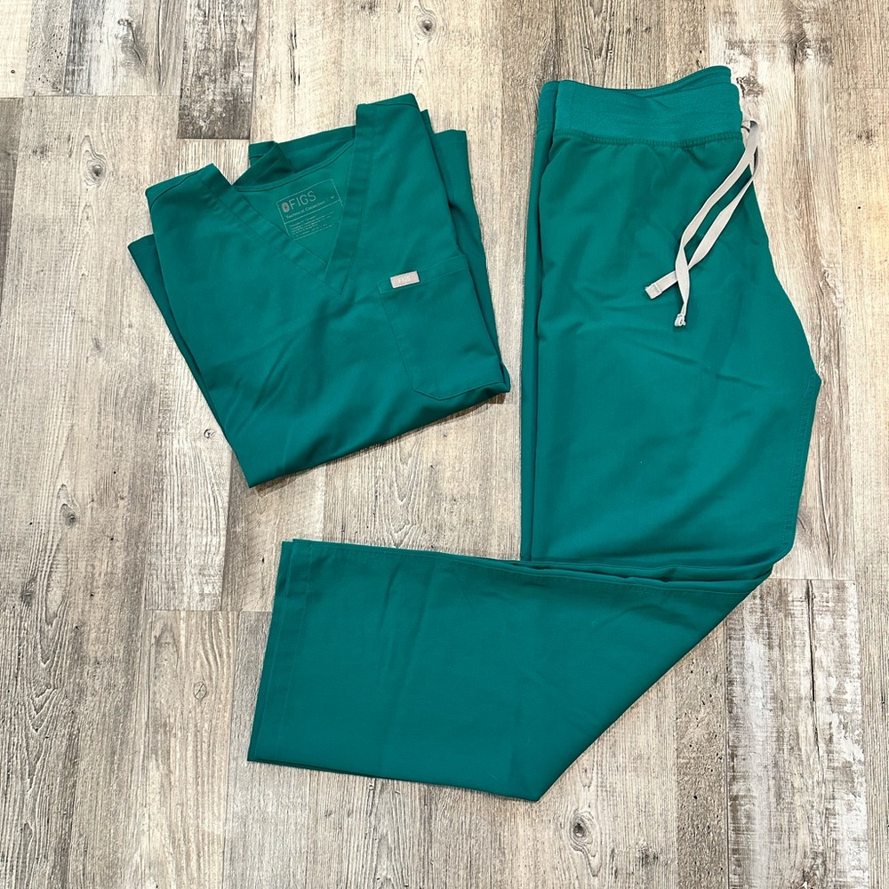 FIGS Scrubs Set- Hunter Green (with grey ties)